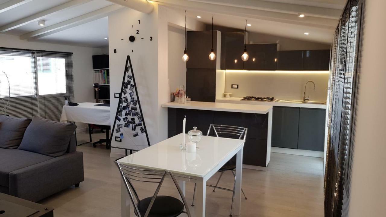 圣雷默Piccola Casa Con Giardino别墅 外观 照片